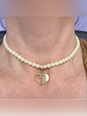 Romantic Gold Heart Cream Pearl Necklace • Coquette 14” Choker with Extender